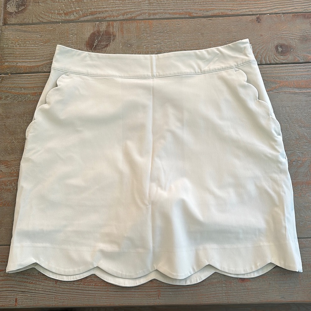 Vineyard vines performance skort